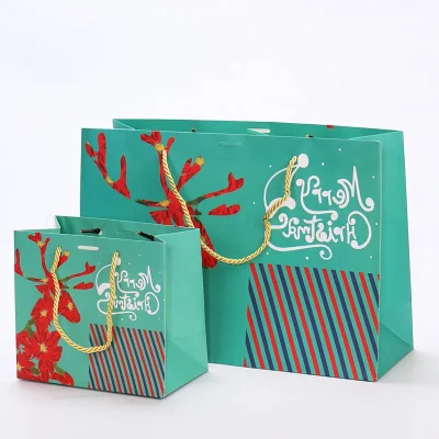 Emballage cadeau de Noël promotionnel Grands sacs en papier kraft moyens et petits avec poignées torsadées